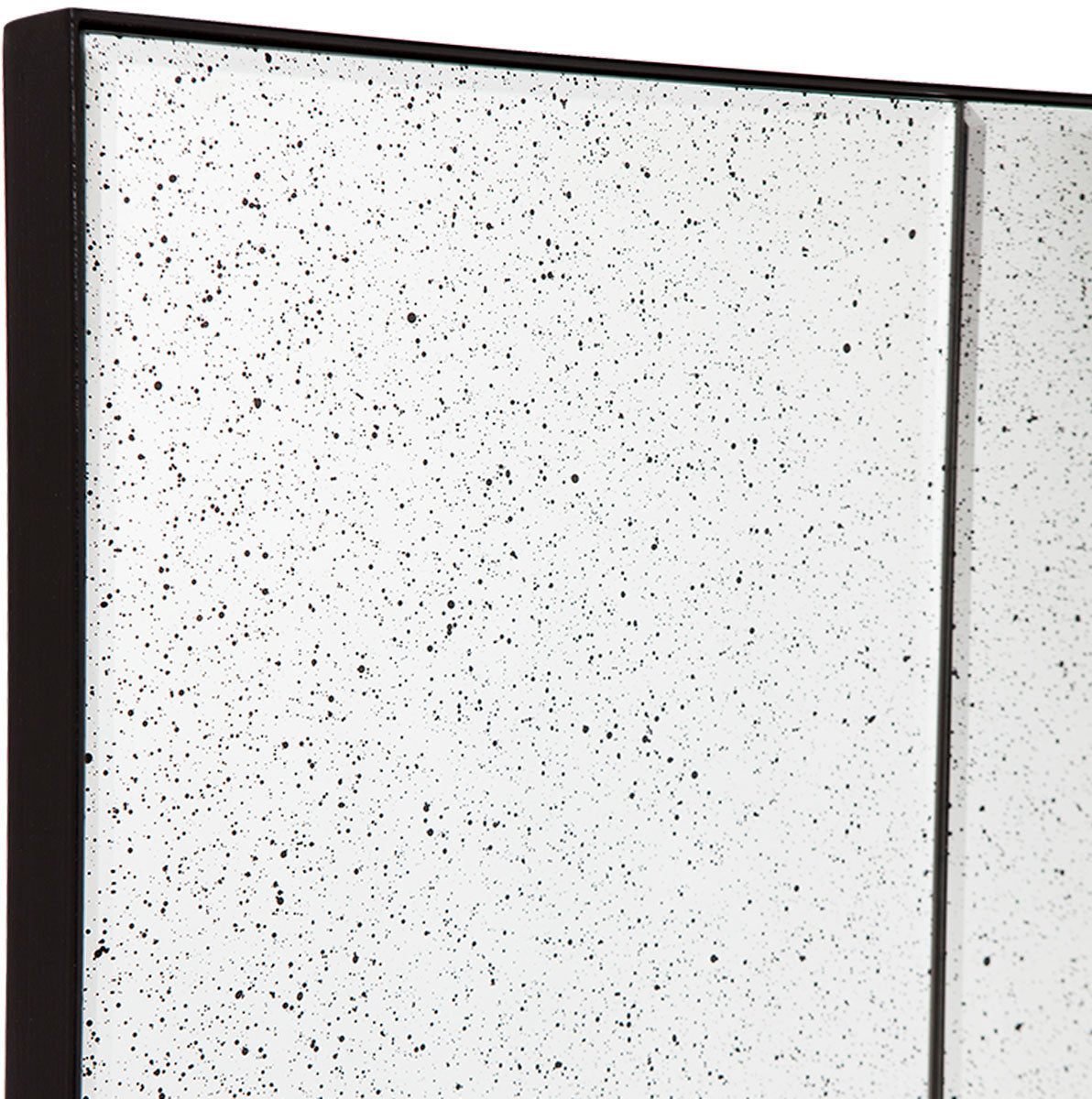 BELUGA FLOOR MIRROR