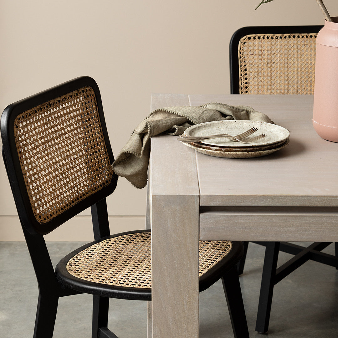 SELBY DINING TABLE WHITE WASH